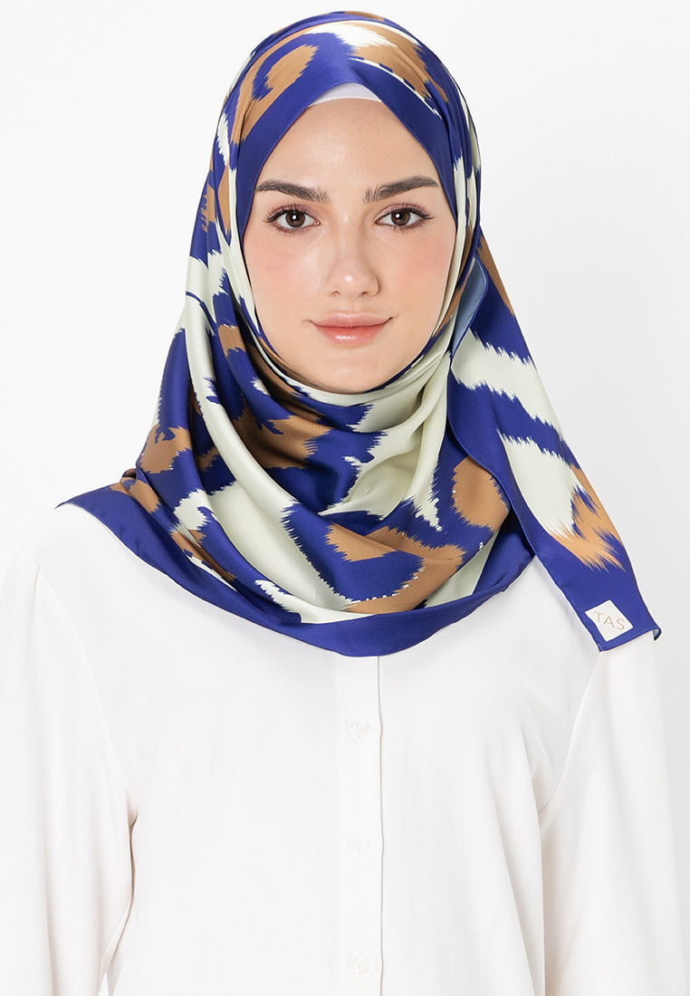 SCARVES & SHAWLS BY TOM ABANG SAUFI