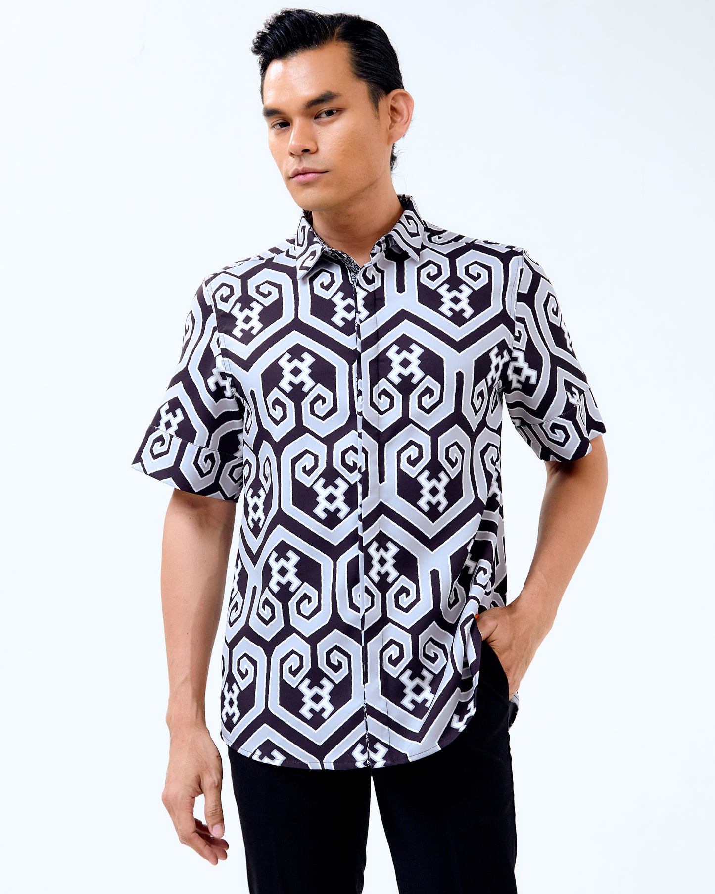 MELA SHORT SLEEVE SHIRT - Black (Pre-Order)