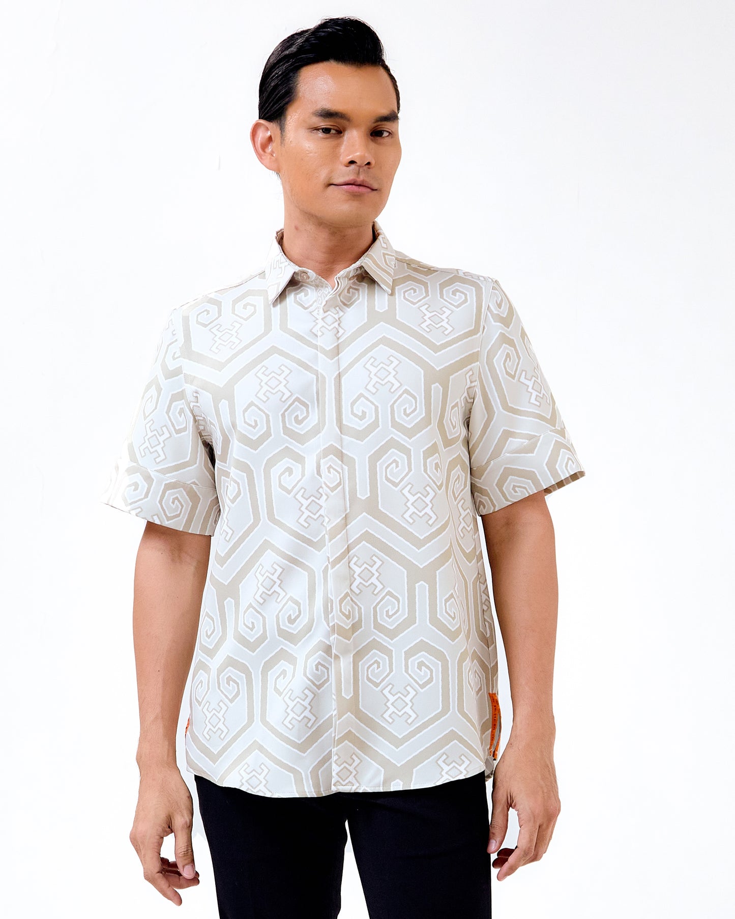 MELA SHORT SLEEVES SHIRT - Beige (Pre-Order)