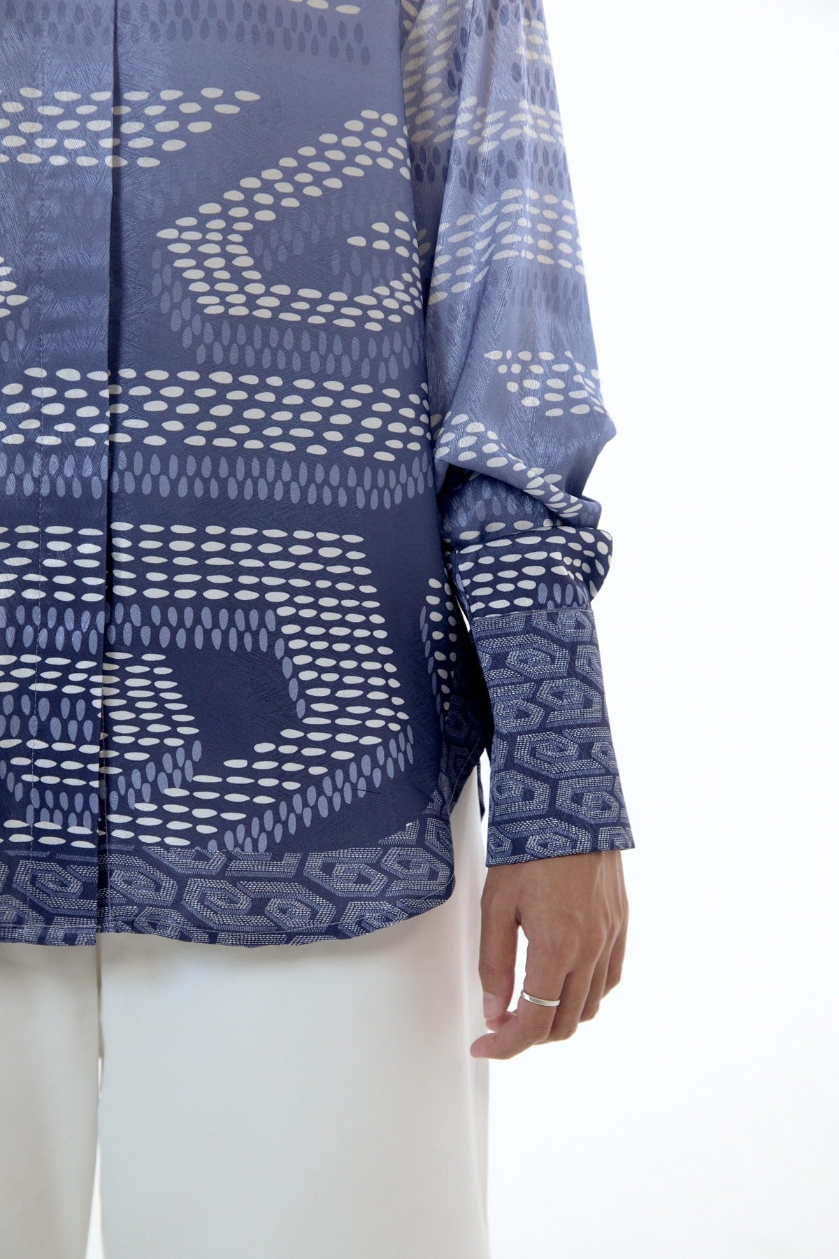 NIRA DAILY BLOUSE - BLUE OMBRE
