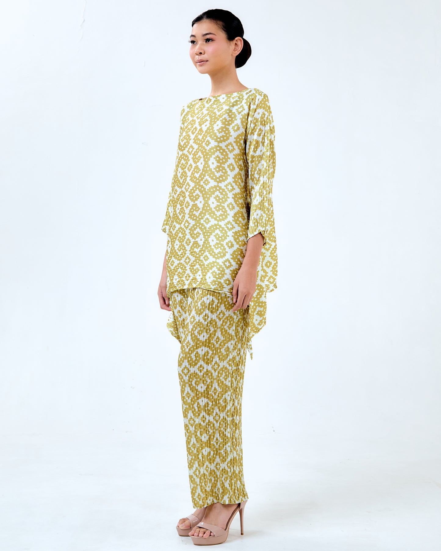 SAND PLEATED KURUNG SET - Gold (Pre-Order)