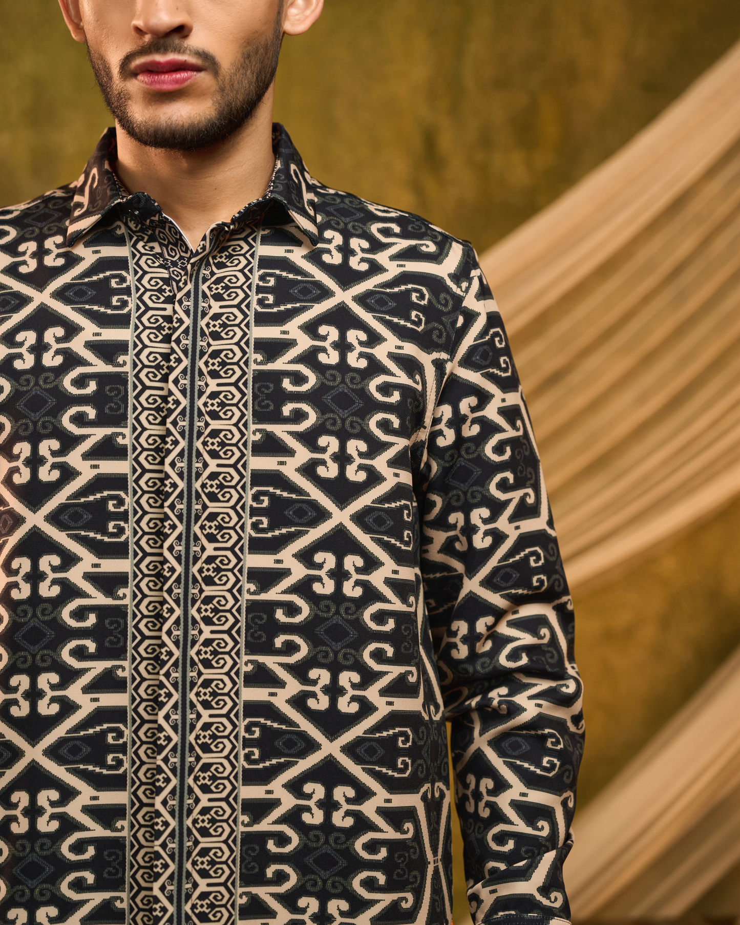 NITA LONG SLEEVES SHIRT - Black/Gold